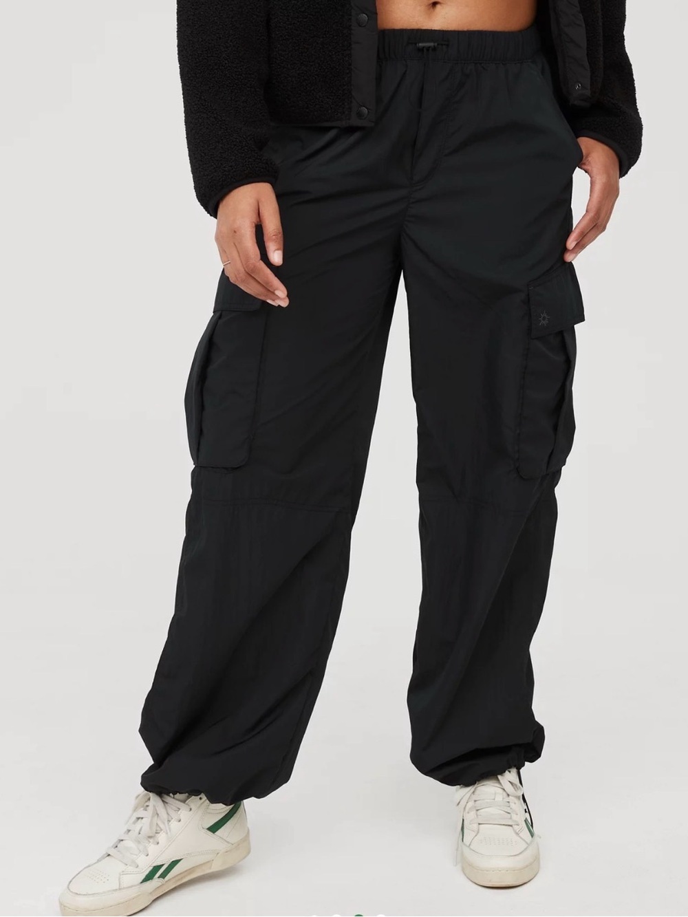 OFFLINE By Aerie Chill Moves Cargo Pant
-M